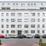 Shortstaypoland Srodkowa B189 ורשה