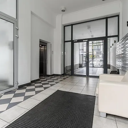 Apartment Shortstaypoland Srodkowa B189 Warschau
