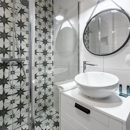 Shortstaypoland Srodkowa B189 Apartman Varsó